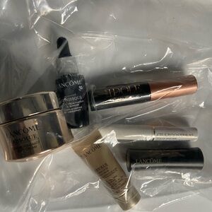 Lancôme Skincare and Makeup Samples 9 items total New in Package!